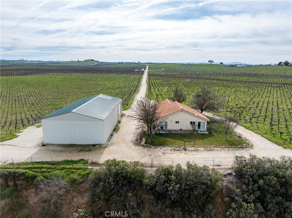 Paso Robles, California, 93446, United States, 7 Bedrooms Bedrooms, ,5 BathroomsBathrooms,Residential,Active,2012901