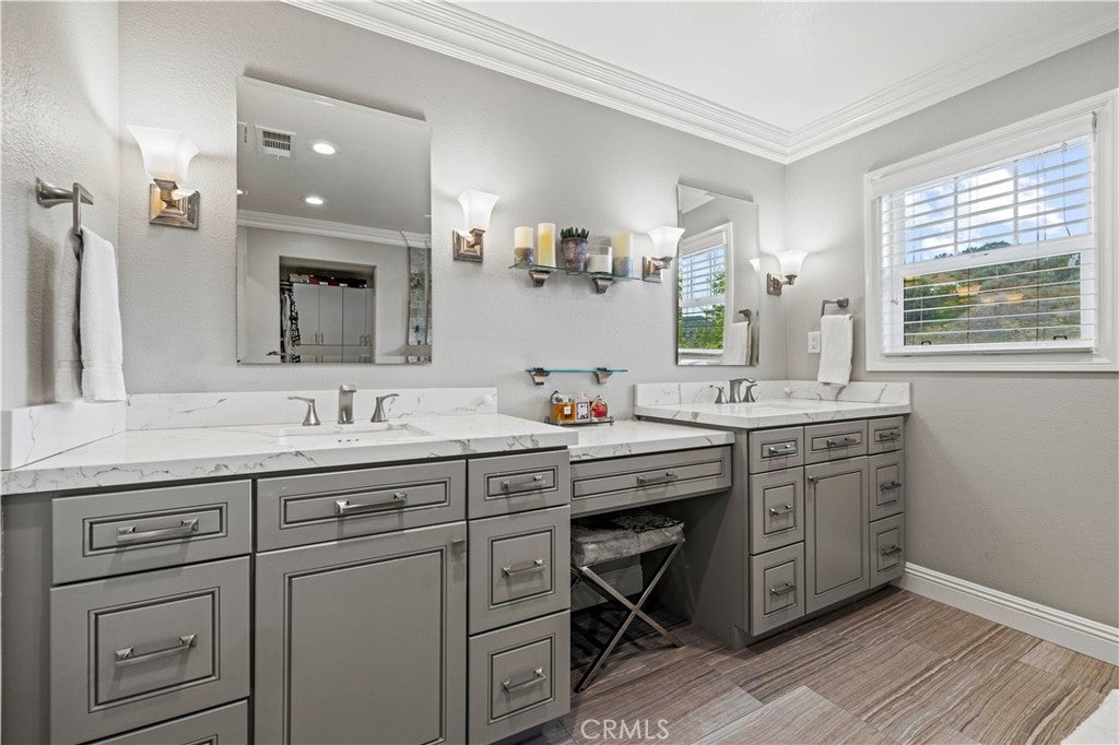 Castaic, California, 91384, United States, ,5 BathroomsBathrooms,Residential,Active,1798186