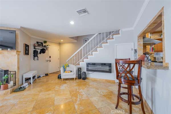 7235 BALBOA BLVD UNIT C, VAN NUYS, CA 91406, photo 5 of 32