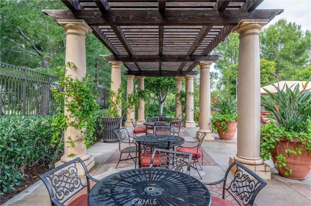 Irvine, California, 92618, United States, 4 Bedrooms Bedrooms, ,4 BathroomsBathrooms,Residential,Active,1894158