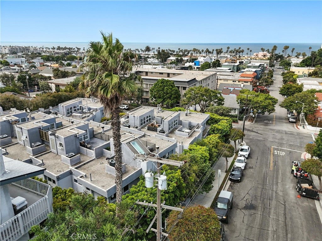 Santa Monica, California, 90405, United States, ,3 BathroomsBathrooms,Residential,Active,1894761