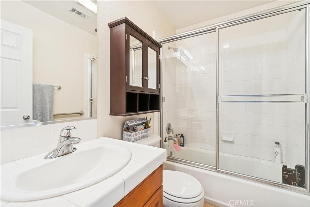 Castaic, California, 91384, United States, 6 Bedrooms Bedrooms, ,6 BathroomsBathrooms,Residential,Active,2009152