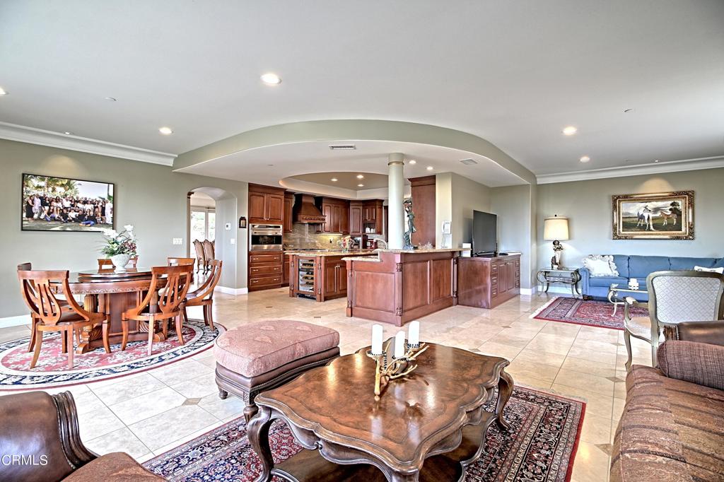 Ventura, California, 93003, United States, 4 Bedrooms Bedrooms, ,5 BathroomsBathrooms,Residential,Active,1944269