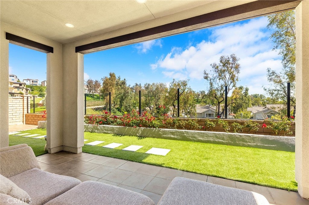 Lake Forest, California, 92630, United States, 5 Bedrooms Bedrooms, ,6 BathroomsBathrooms,Residential,Active,1801044