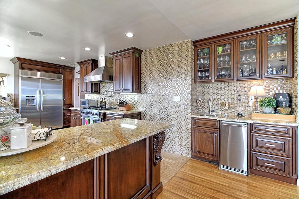 Ventura, California, 93003, United States, 4 Bedrooms Bedrooms, ,4 BathroomsBathrooms,Residential,Active,1944051