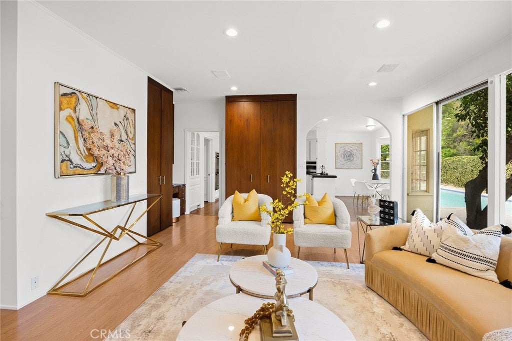 San Marino, California, 91108, United States, 4 Bedrooms Bedrooms, ,3 BathroomsBathrooms,Residential,Active,1993951