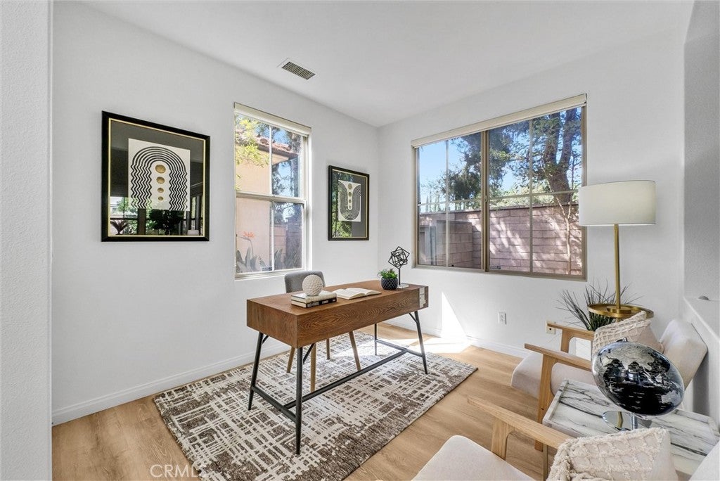 Irvine, California, 92618, United States, 3 Bedrooms Bedrooms, ,3 BathroomsBathrooms,Residential,Contingent,1986914