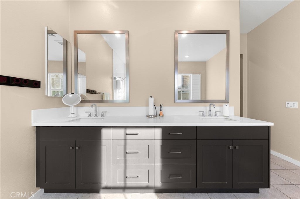 Irvine, California, 92618, United States, 3 Bedrooms Bedrooms, ,3 BathroomsBathrooms,Residential,Active,2006869