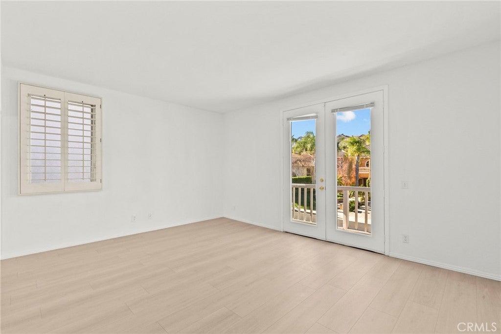 Canoga Park, California, 91304, United States, 5 Bedrooms Bedrooms, ,5 BathroomsBathrooms,Residential,Active,2006939