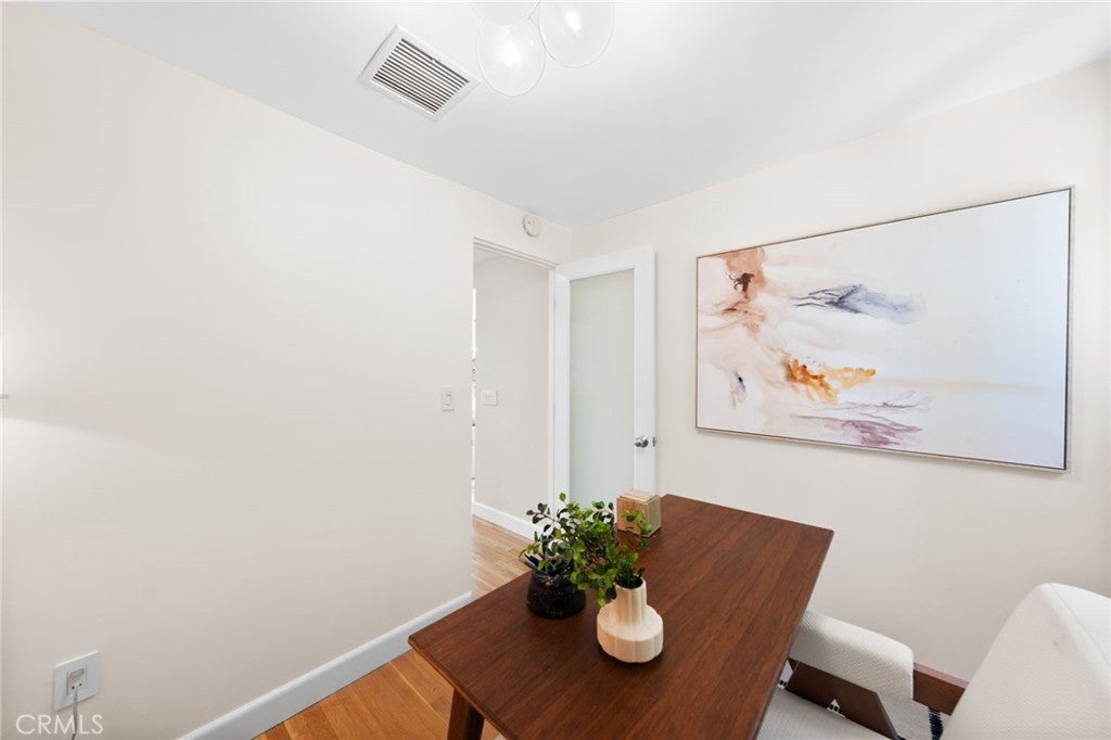 West Hollywood, California, 90069, United States, 3 Bedrooms Bedrooms, ,4 BathroomsBathrooms,Residential,Active,1922666