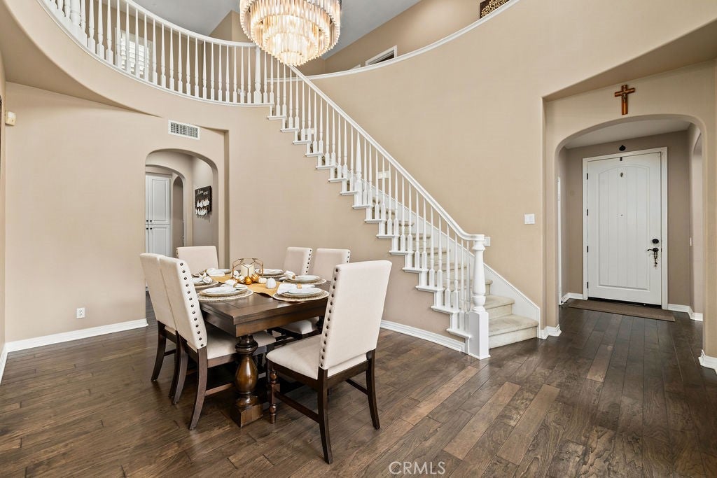 Tustin, California, 92782, United States, 5 Bedrooms Bedrooms, ,4 BathroomsBathrooms,Residential,Active,2010149