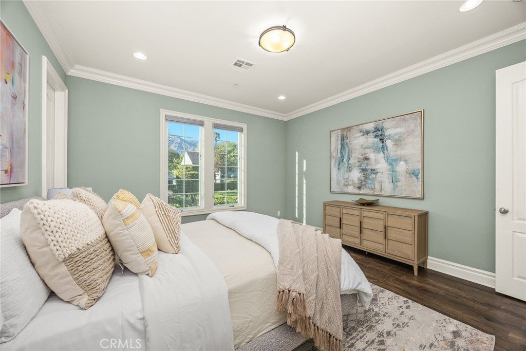 Arcadia, California, 91007, United States, 5 Bedrooms Bedrooms, ,6 BathroomsBathrooms,Residential,Active,1941105
