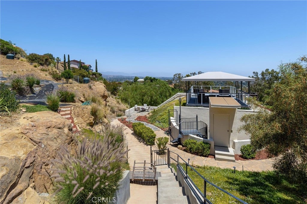 Chatsworth, California, 91311, United States, 4 Bedrooms Bedrooms, ,4 BathroomsBathrooms,Residential,Active,2011421