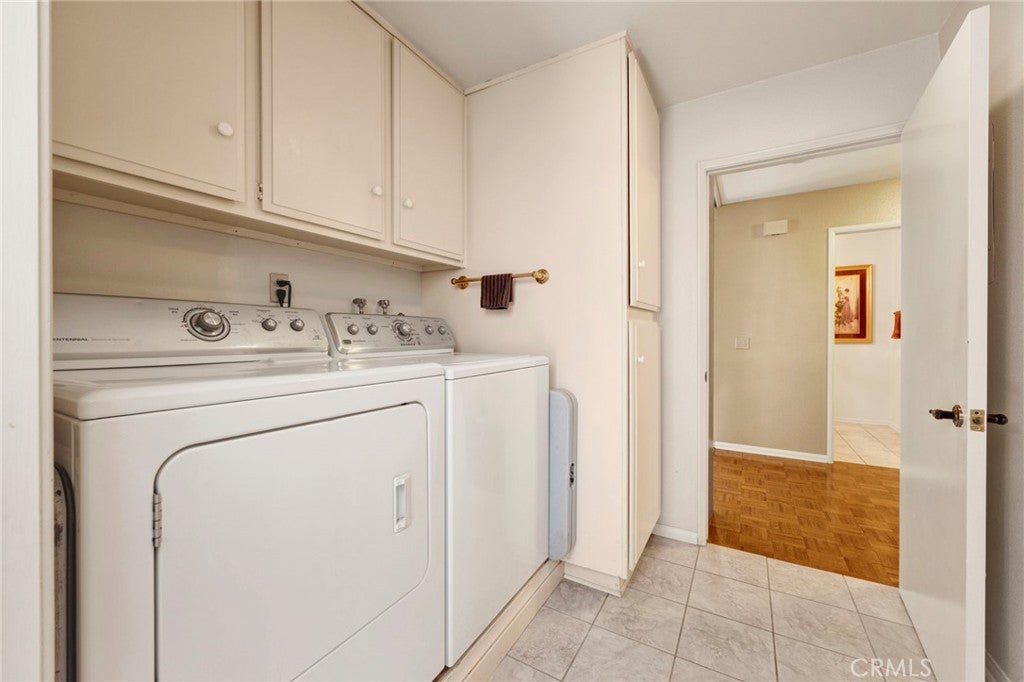 Glendale, California, 91206, United States, 4 Bedrooms Bedrooms, ,4 BathroomsBathrooms,Residential,Active,2012922