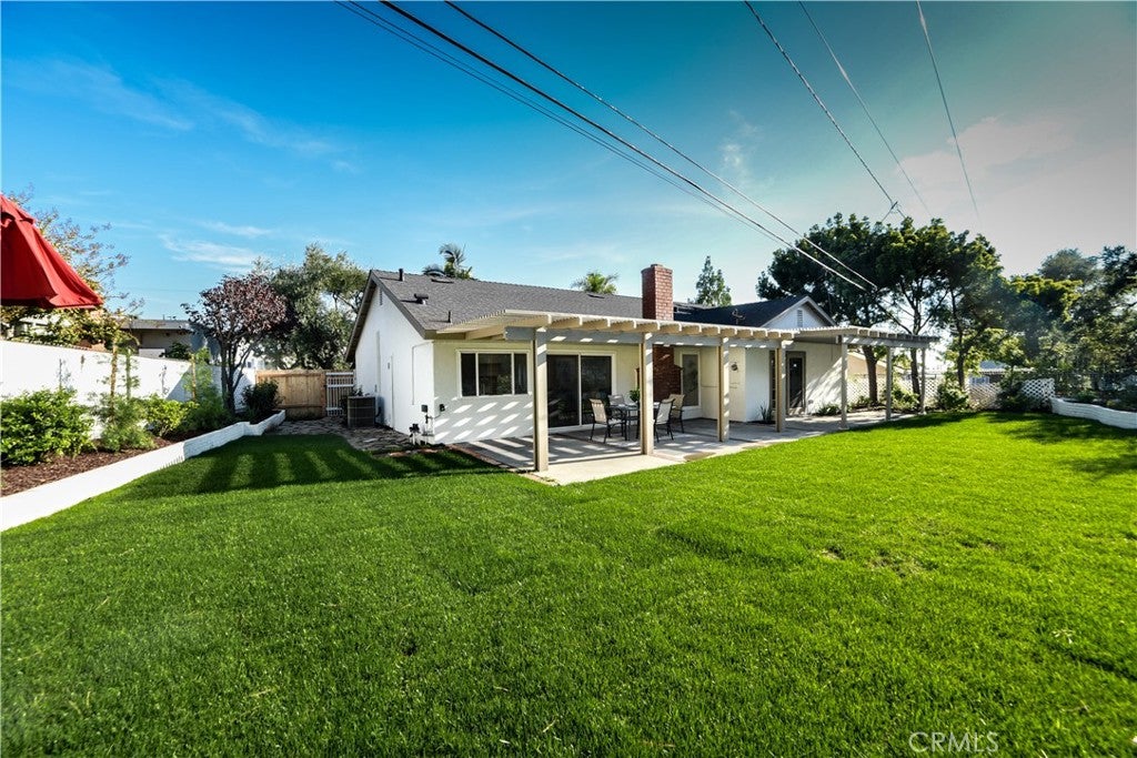 La Verne, California, 91750, United States, 3 Bedrooms Bedrooms, ,2 BathroomsBathrooms,Residential,Active,1998586