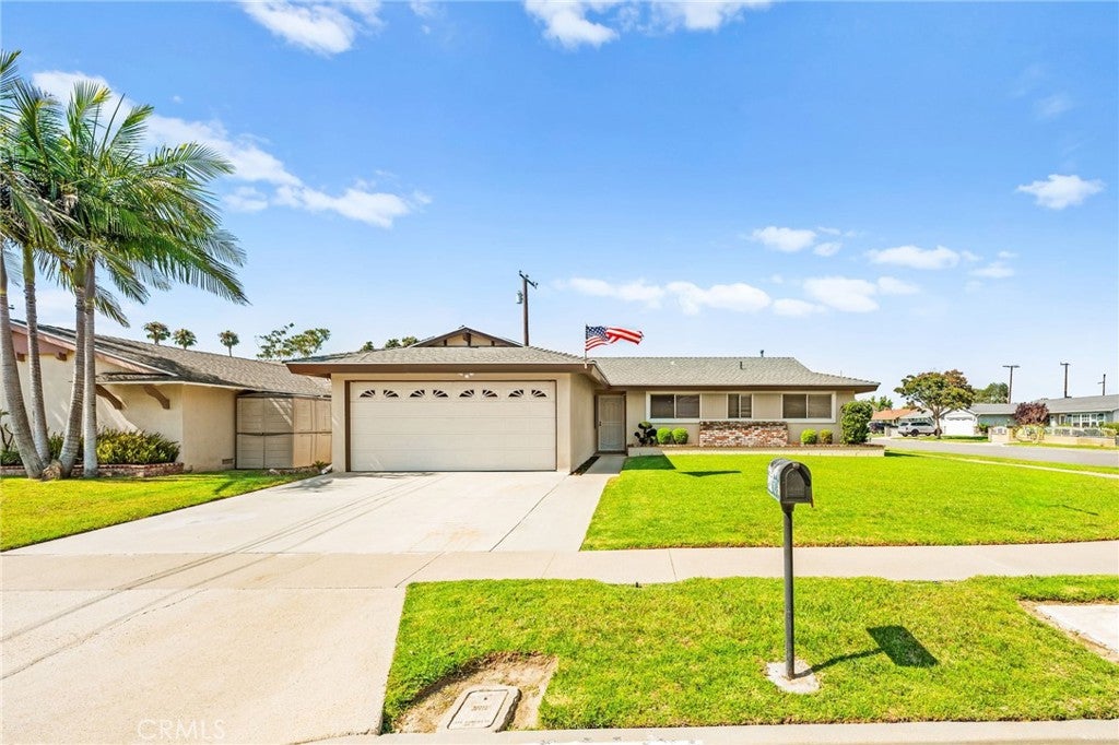 Garden Grove, California, 92845, United States, 4 Bedrooms Bedrooms, ,2 BathroomsBathrooms,Residential,Active,1915046