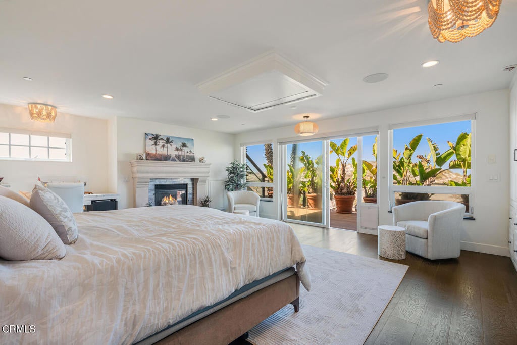 Oxnard, California, 93035, United States, 5 Bedrooms Bedrooms, ,6 BathroomsBathrooms,Residential,Contingent,1973330