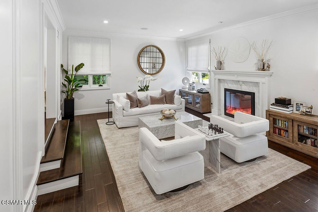 Westlake Village, California, 91362, United States, 6 Bedrooms Bedrooms, ,6 BathroomsBathrooms,Residential,Active,2031759