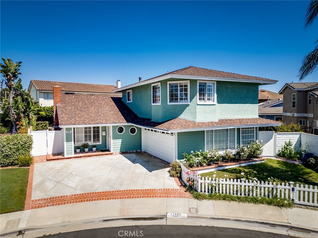 Huntington Beach, California, 92647, United States, 4 Bedrooms Bedrooms, ,3 BathroomsBathrooms,Residential,Active,2037145