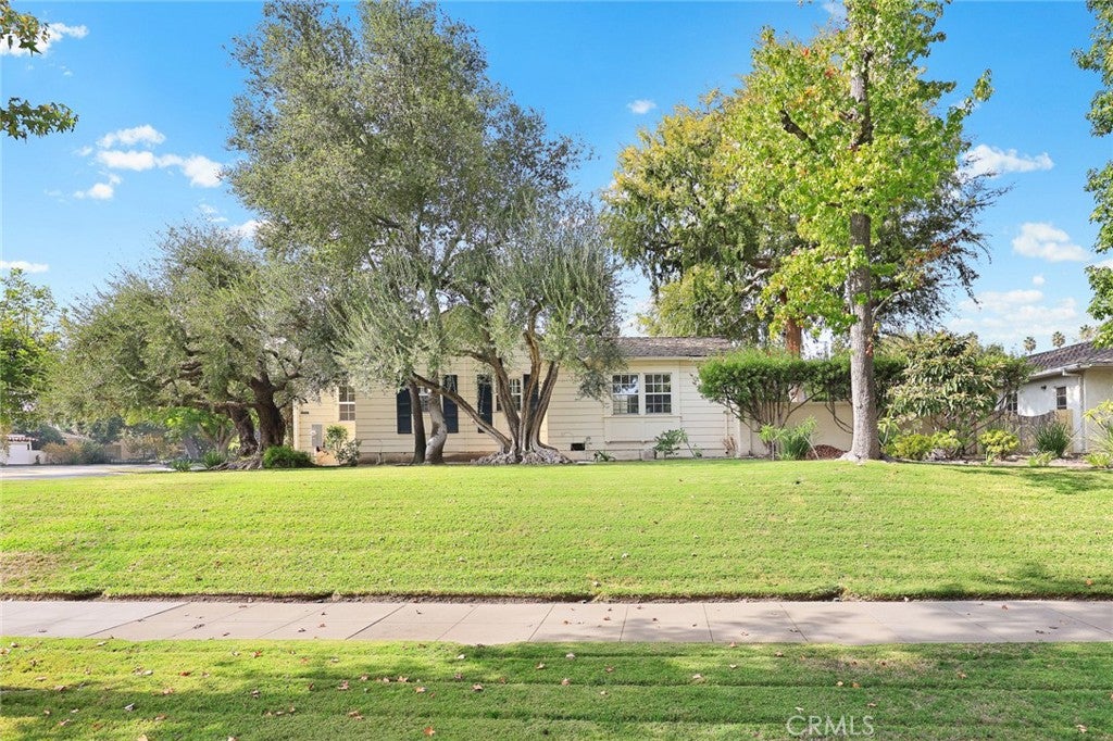 San Marino, California, 91108, United States, 4 Bedrooms Bedrooms, ,3 BathroomsBathrooms,Residential,Active,1993951