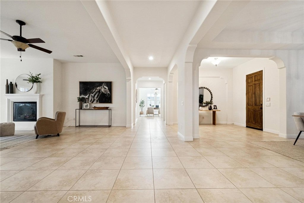 Canyon Country, California, 91387, United States, 3 Bedrooms Bedrooms, ,4 BathroomsBathrooms,Residential,Active,2015235