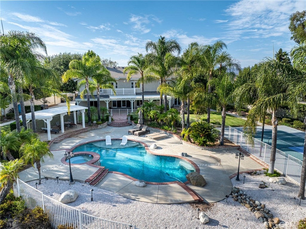 Santa Clarita, California, 91350, United States, 6 Bedrooms Bedrooms, ,5 BathroomsBathrooms,Residential,Active,2006901