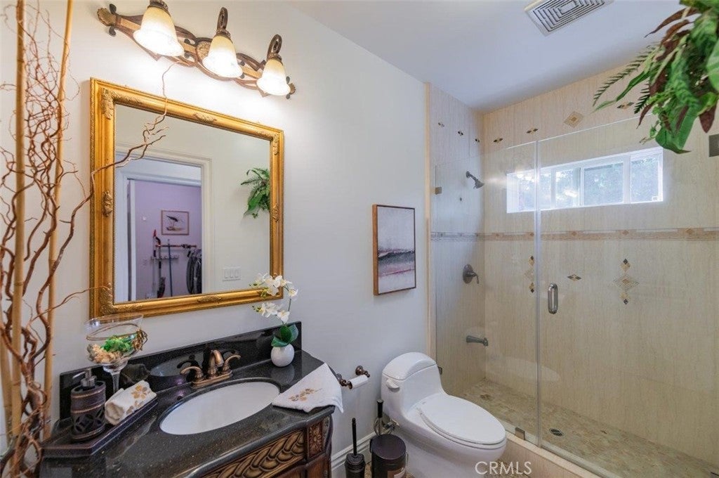 Pasadena, California, 91107, United States, 6 Bedrooms Bedrooms, ,5 BathroomsBathrooms,Residential,Active,1914920