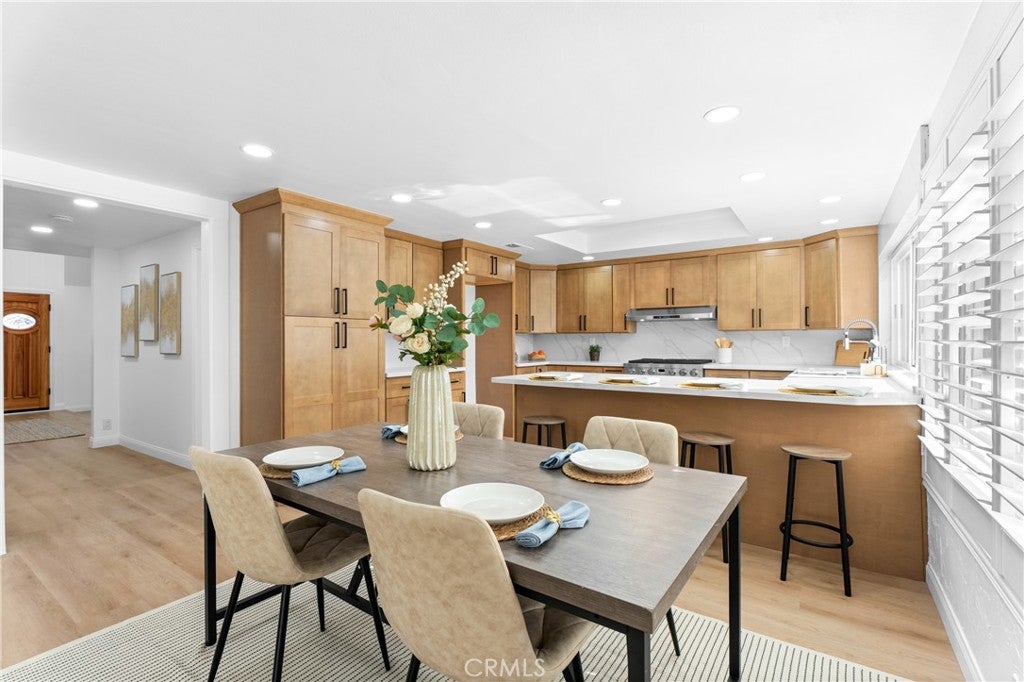 Lake Forest, California, 92630, United States, 5 Bedrooms Bedrooms, ,3 BathroomsBathrooms,Residential,Active,2002616