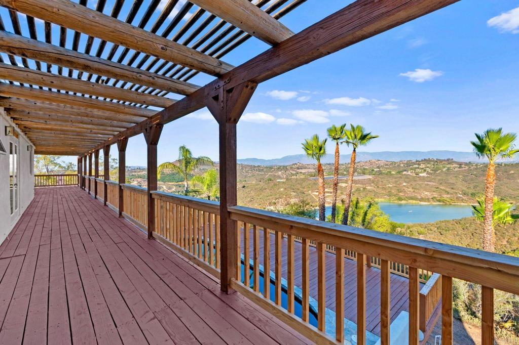 Escondido, California, 92026, United States, 3 Bedrooms Bedrooms, ,2 BathroomsBathrooms,Residential,Active,1972147