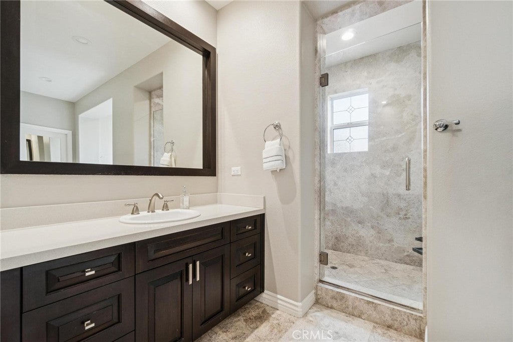 Valencia, California, 91354, United States, 6 Bedrooms Bedrooms, ,6 BathroomsBathrooms,Residential,Active,2008301