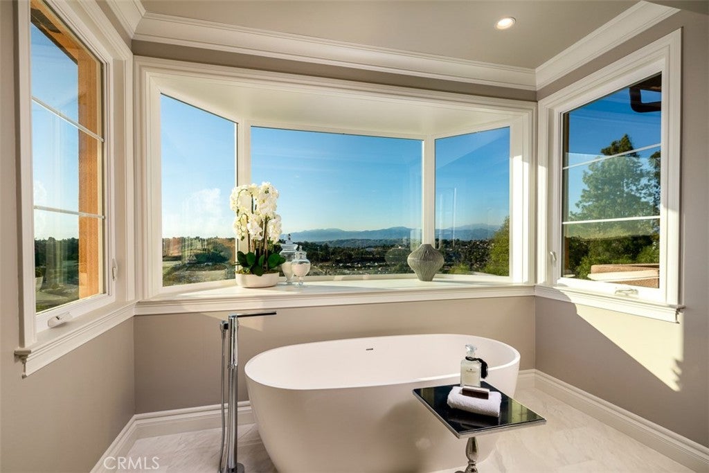 Diamond Bar, California, 91765, United States, 6 Bedrooms Bedrooms, ,7 BathroomsBathrooms,Residential,Active,1898223