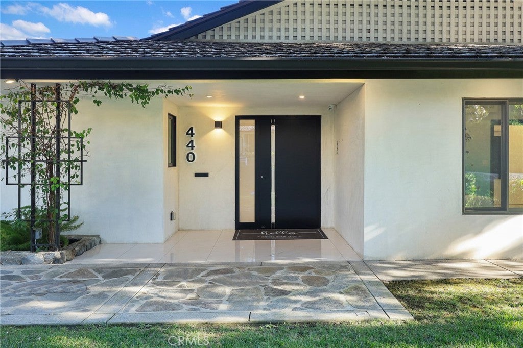 San Marino, California, 91108, United States, 4 Bedrooms Bedrooms, ,4 BathroomsBathrooms,Residential,Active,1909089