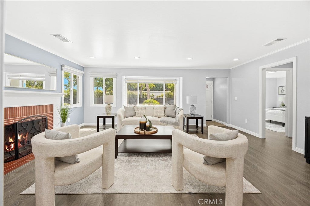 Los Angeles, California, 90034, United States, 5 Bedrooms Bedrooms, ,5 BathroomsBathrooms,Residential,Active,1899242