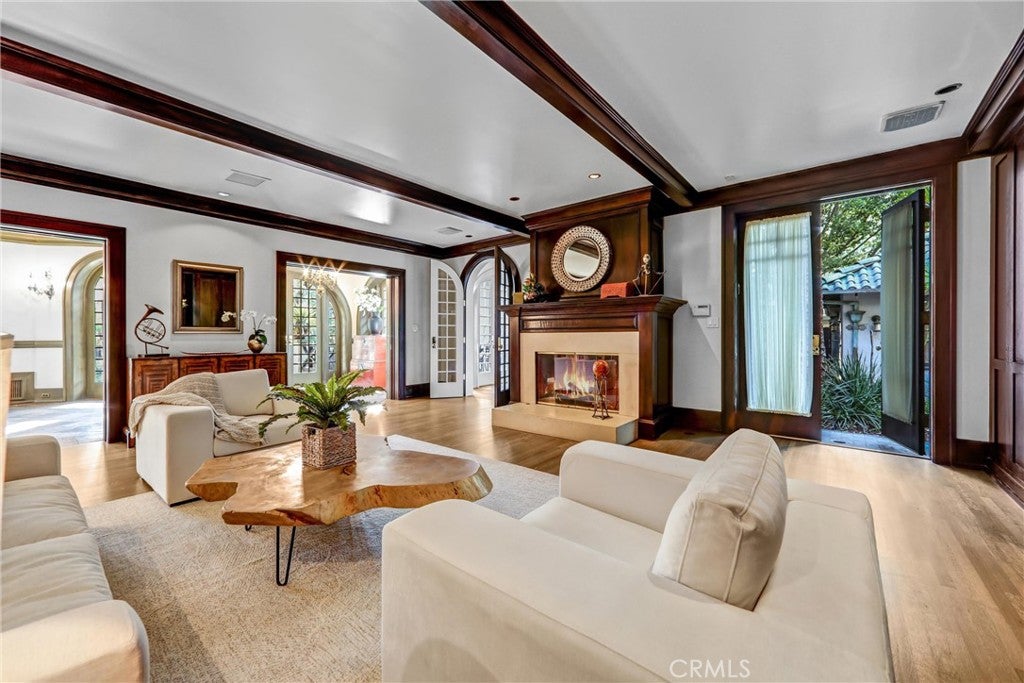 Pasadena, California, 91106, United States, 8 Bedrooms Bedrooms, ,10 BathroomsBathrooms,Residential,Active,1996260