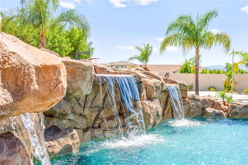 Riverside, California, 92504, United States, 6 Bedrooms Bedrooms, ,4 BathroomsBathrooms,Residential,Active,1943798