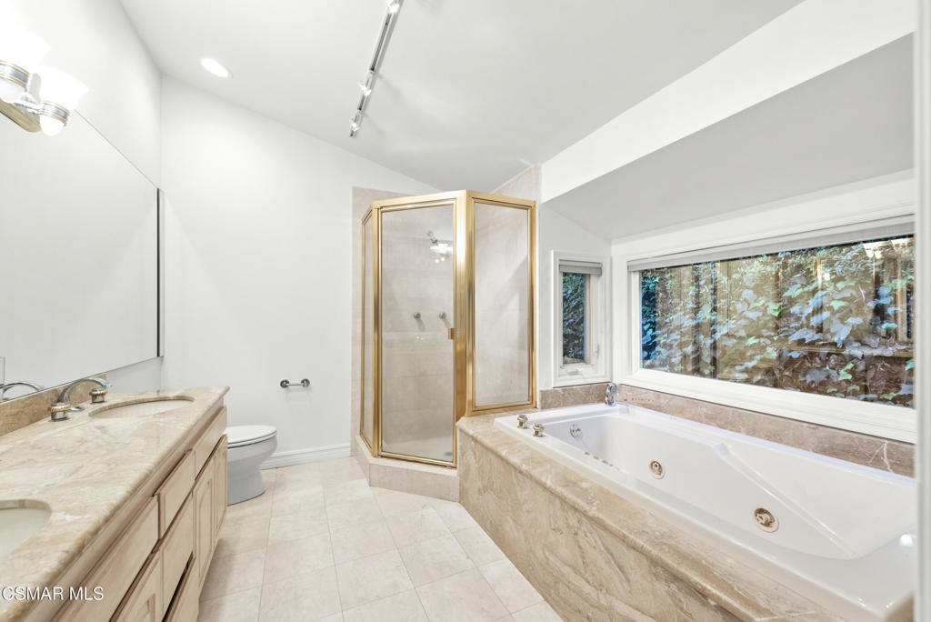 Rolling Hills Estates, California, 90274, United States, 5 Bedrooms Bedrooms, ,3 BathroomsBathrooms,Residential,Active,1944461