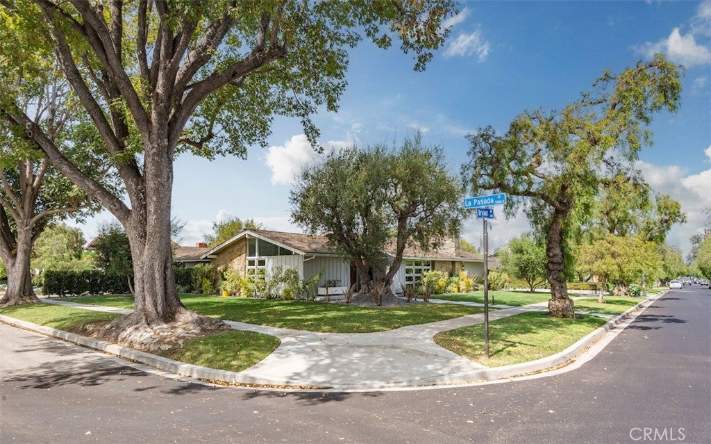 Long Beach, California, 90815, United States, 4 Bedrooms Bedrooms, ,4 BathroomsBathrooms,Residential,Active,1999914