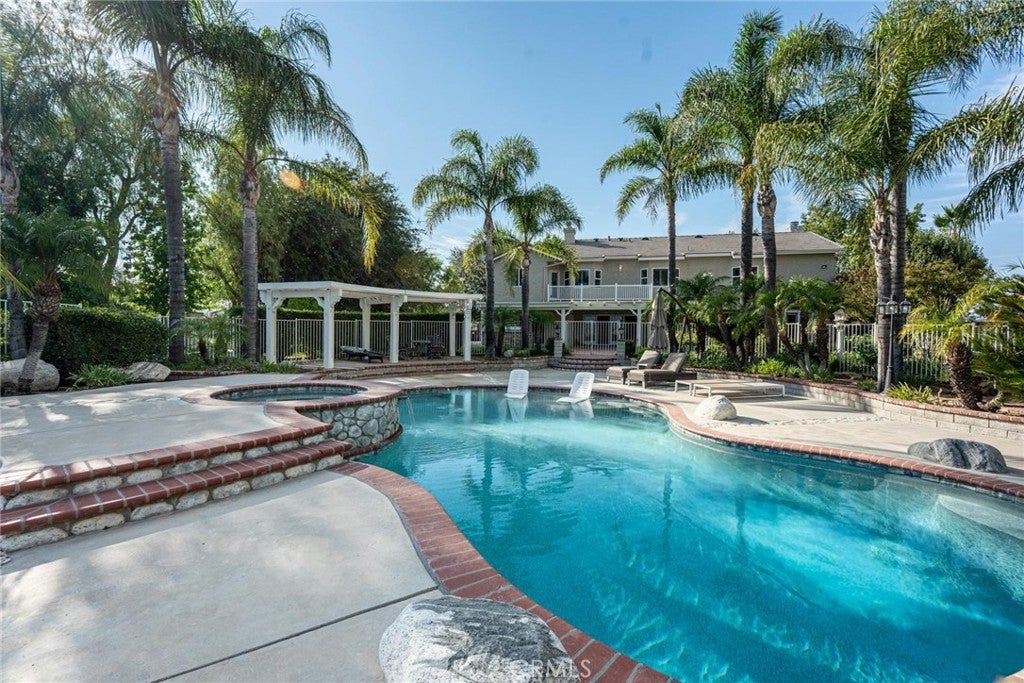 Santa Clarita, California, 91350, United States, 6 Bedrooms Bedrooms, ,5 BathroomsBathrooms,Residential,Active,2006901