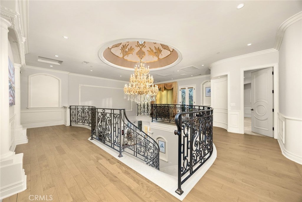 Arcadia, California, 91006, United States, 4 Bedrooms Bedrooms, ,5 BathroomsBathrooms,Residential,Active,1904748
