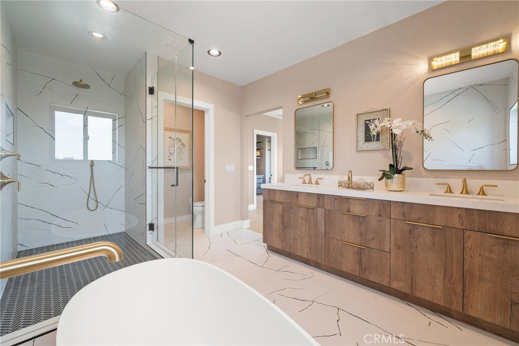 Chino Hills, California, 91709, United States, 5 Bedrooms Bedrooms, ,5 BathroomsBathrooms,Residential,Active,2030088