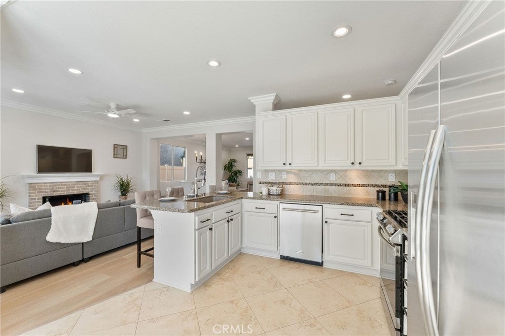 Rancho Santa Margarita, California, 92688, United States, 6 Bedrooms Bedrooms, ,3 BathroomsBathrooms,Residential,Active,2010204