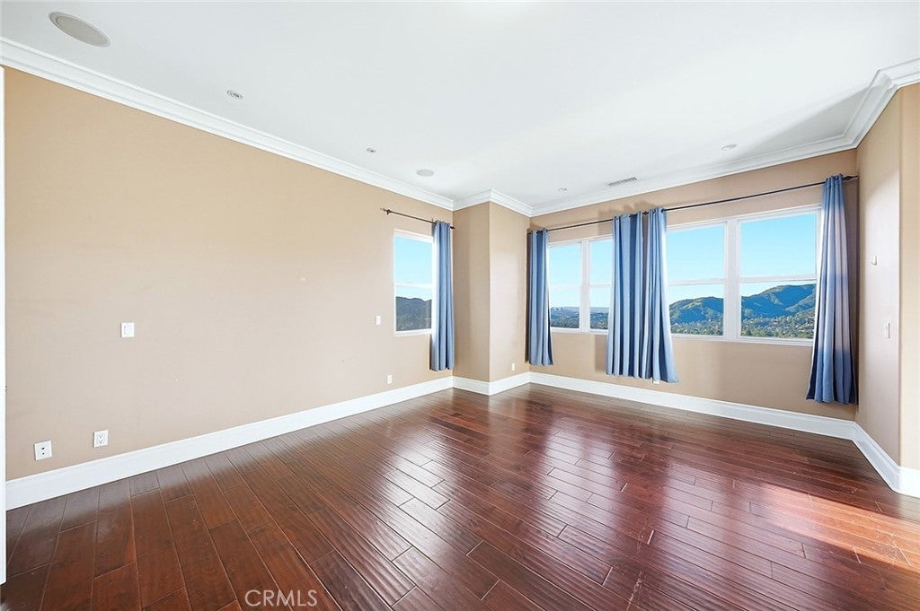 La Canada Flintridge, California, 91011, United States, 4 Bedrooms Bedrooms, ,5 BathroomsBathrooms,Residential,Active,2014608