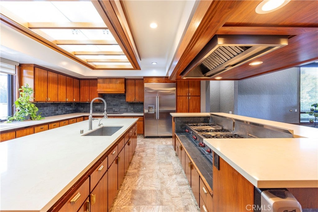 Diamond Bar, California, 91765, United States, 5 Bedrooms Bedrooms, ,6 BathroomsBathrooms,Residential,Active,1985882