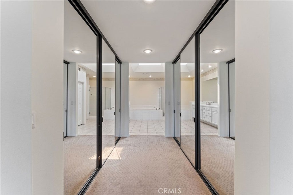 Irvine, California, 92603, United States, 4 Bedrooms Bedrooms, ,4 BathroomsBathrooms,Residential,Active,1986909