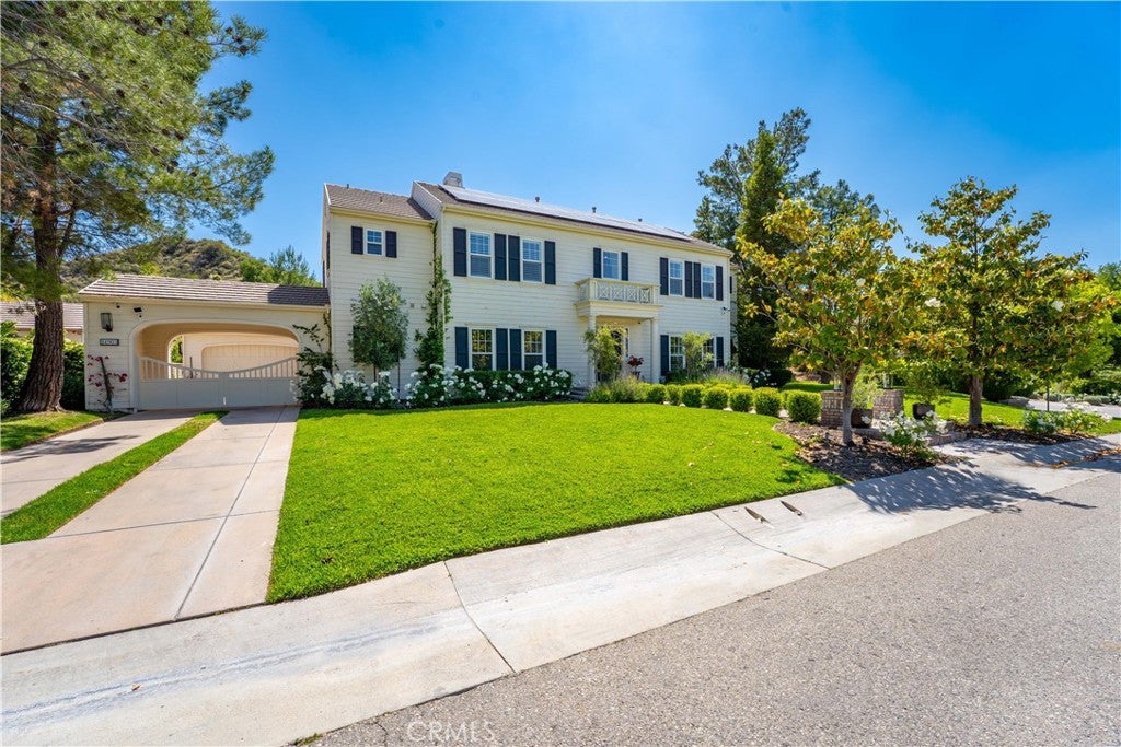 Canyon Country, California, 91387, United States, 4 Bedrooms Bedrooms, ,5 BathroomsBathrooms,Residential,Active,1829894