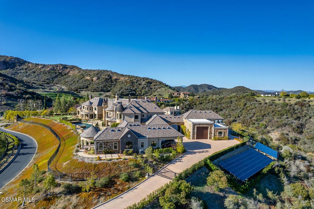 Thousand Oaks, California, 91361, United States, 7 Bedrooms Bedrooms, ,13 BathroomsBathrooms,Residential,Active,1748234
