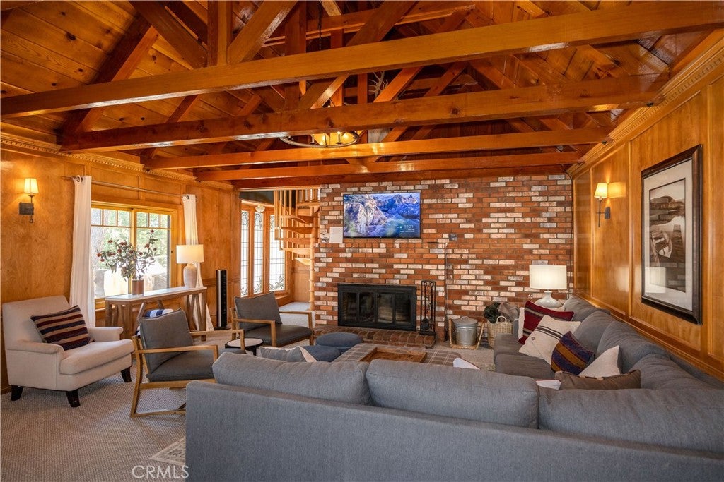 Big Bear Lake, California, 92315, United States, 4 Bedrooms Bedrooms, ,3 BathroomsBathrooms,Residential,Contingent,1945531