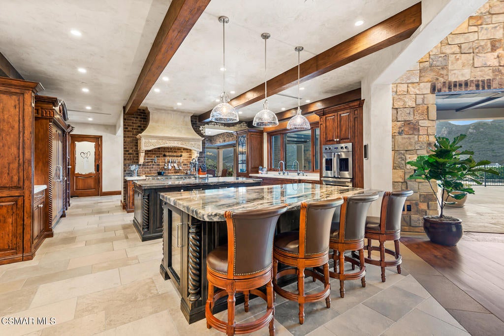 Thousand Oaks, California, 91361, United States, 7 Bedrooms Bedrooms, ,13 BathroomsBathrooms,Residential,Active,1748234