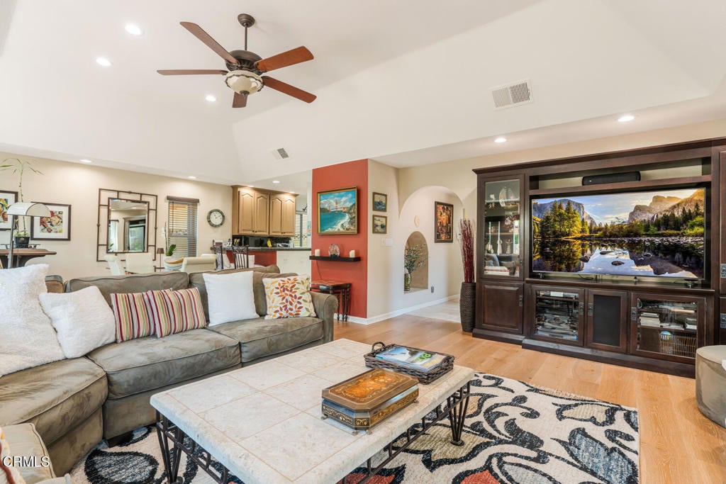 Oxnard, California, 93035, United States, 5 Bedrooms Bedrooms, ,4 BathroomsBathrooms,Residential,Active,1899886