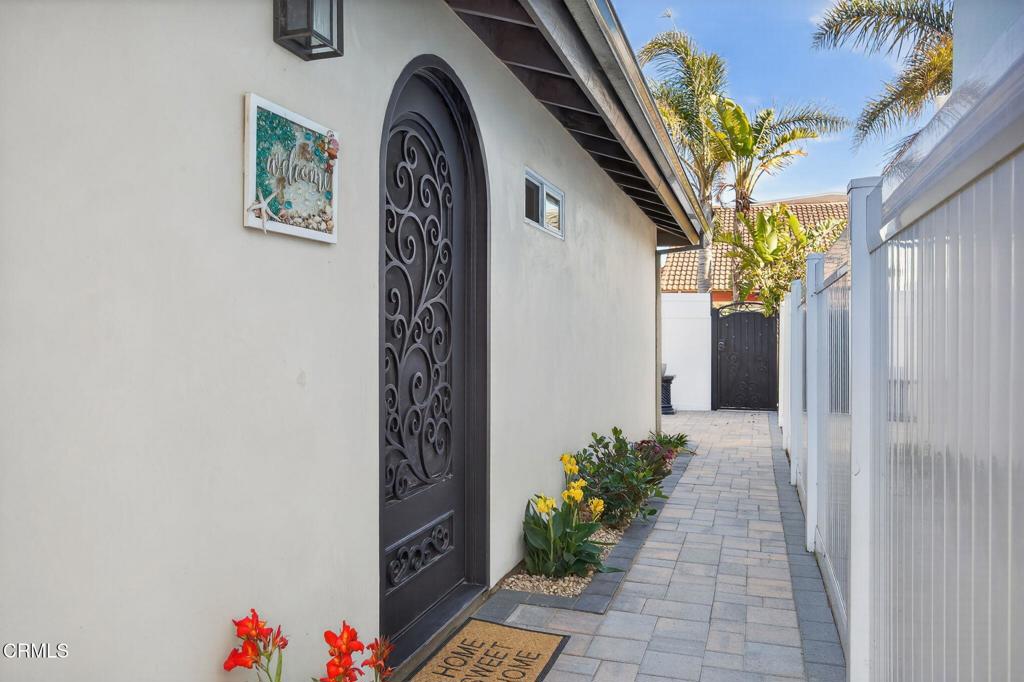 Oxnard, California, 93035, United States, 2 Bedrooms Bedrooms, ,2 BathroomsBathrooms,Residential,Active,1927655